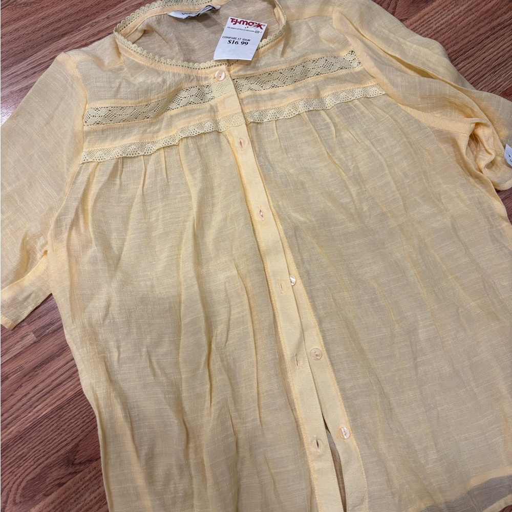 Lightweight Yellow Button-Up Blouse